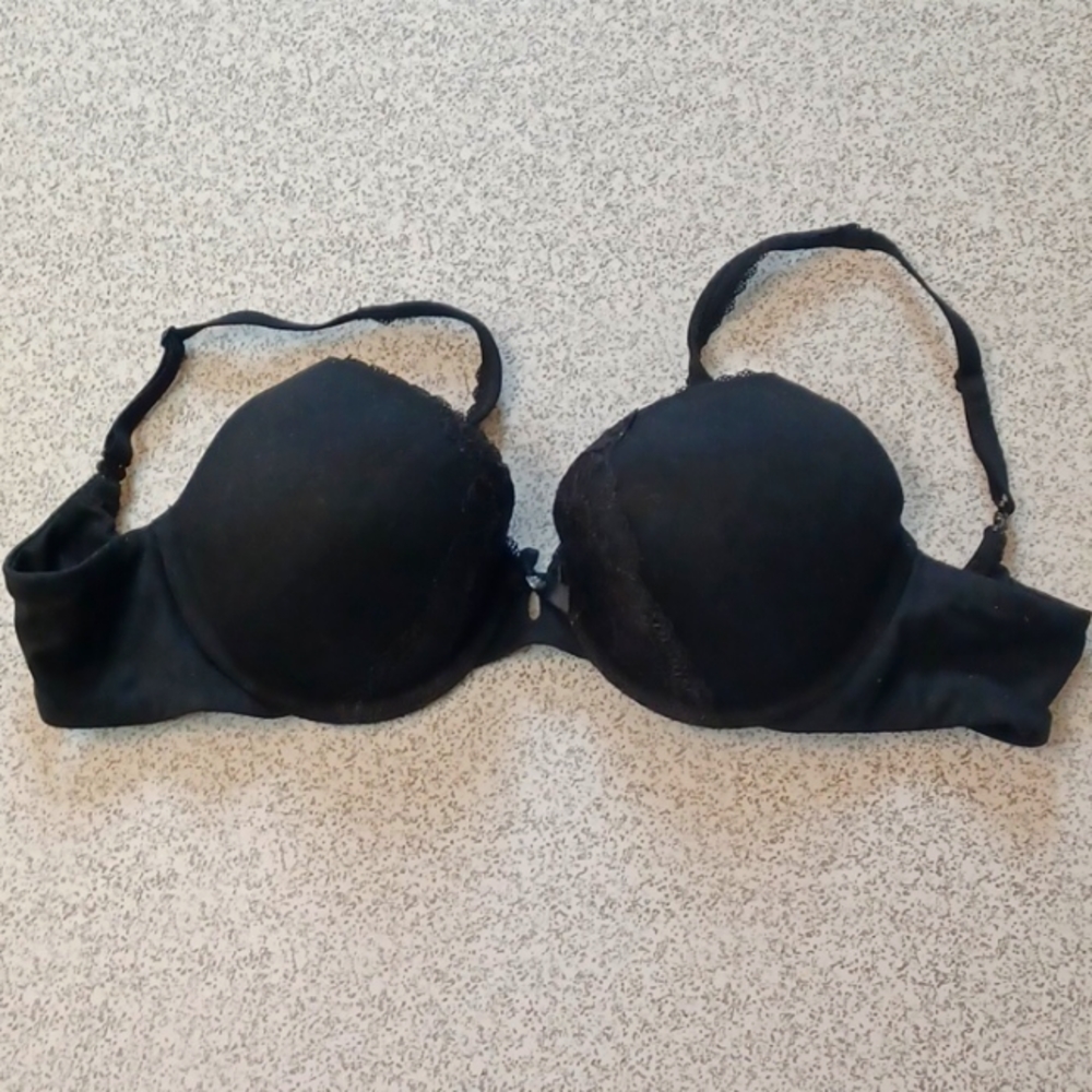 EUC, Victoria's Secret, Body by Victoria, padded perfect coverage, black, 34C